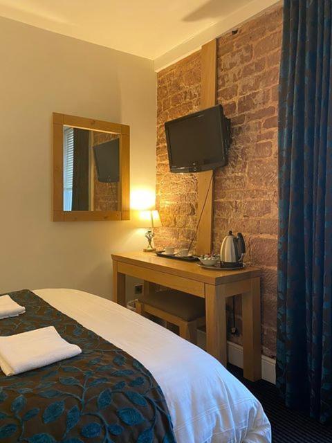 The Silk House Hotell Leek Exteriör bild